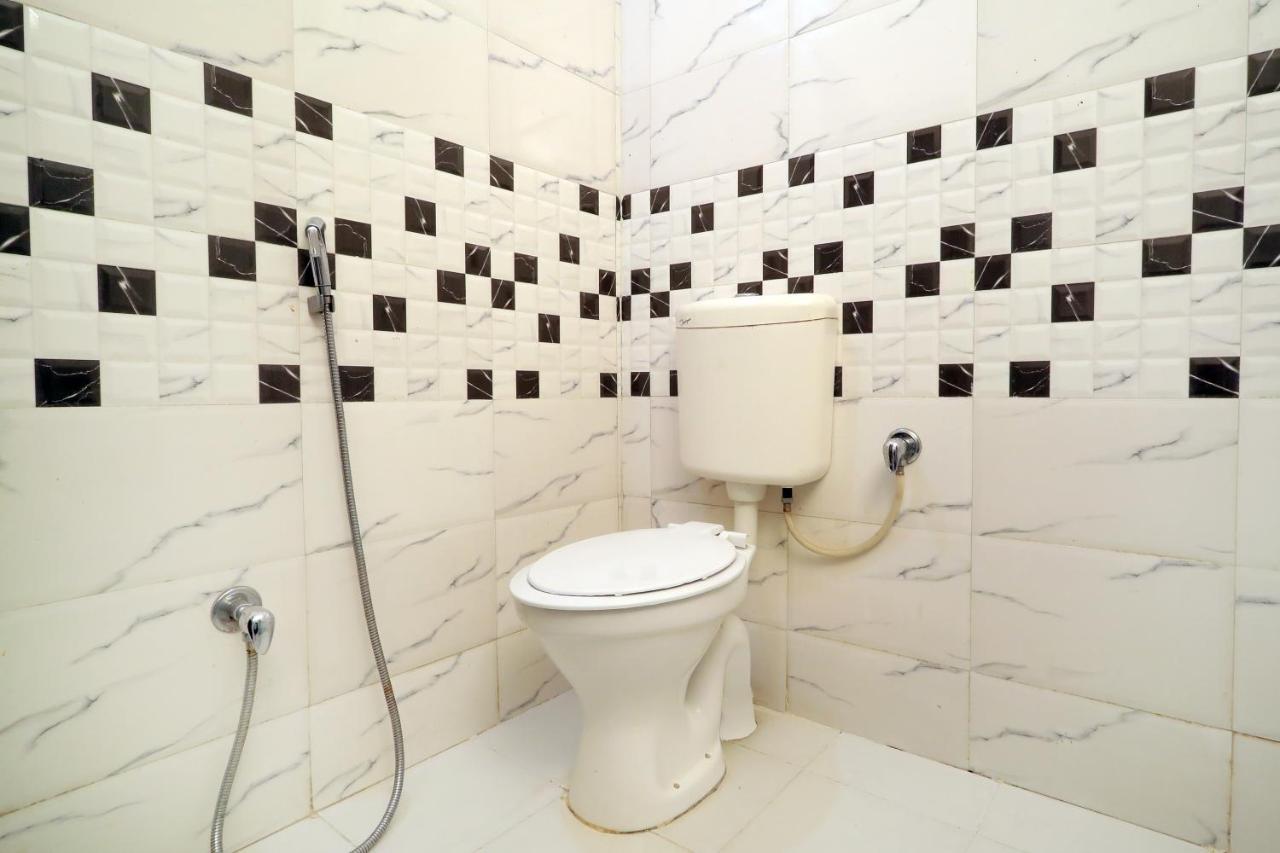 Hotel Vivek Continental グワーリヤル エクステリア 写真