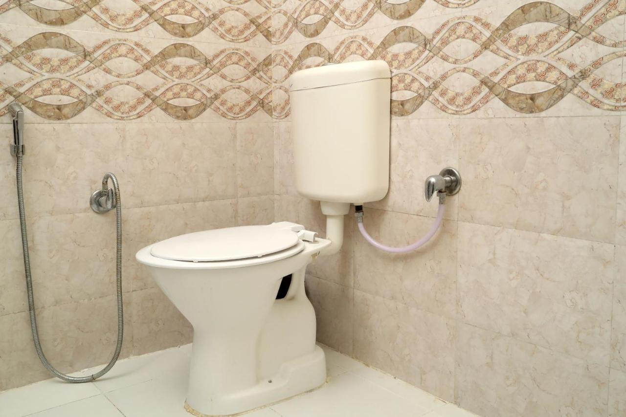 Hotel Vivek Continental グワーリヤル エクステリア 写真
